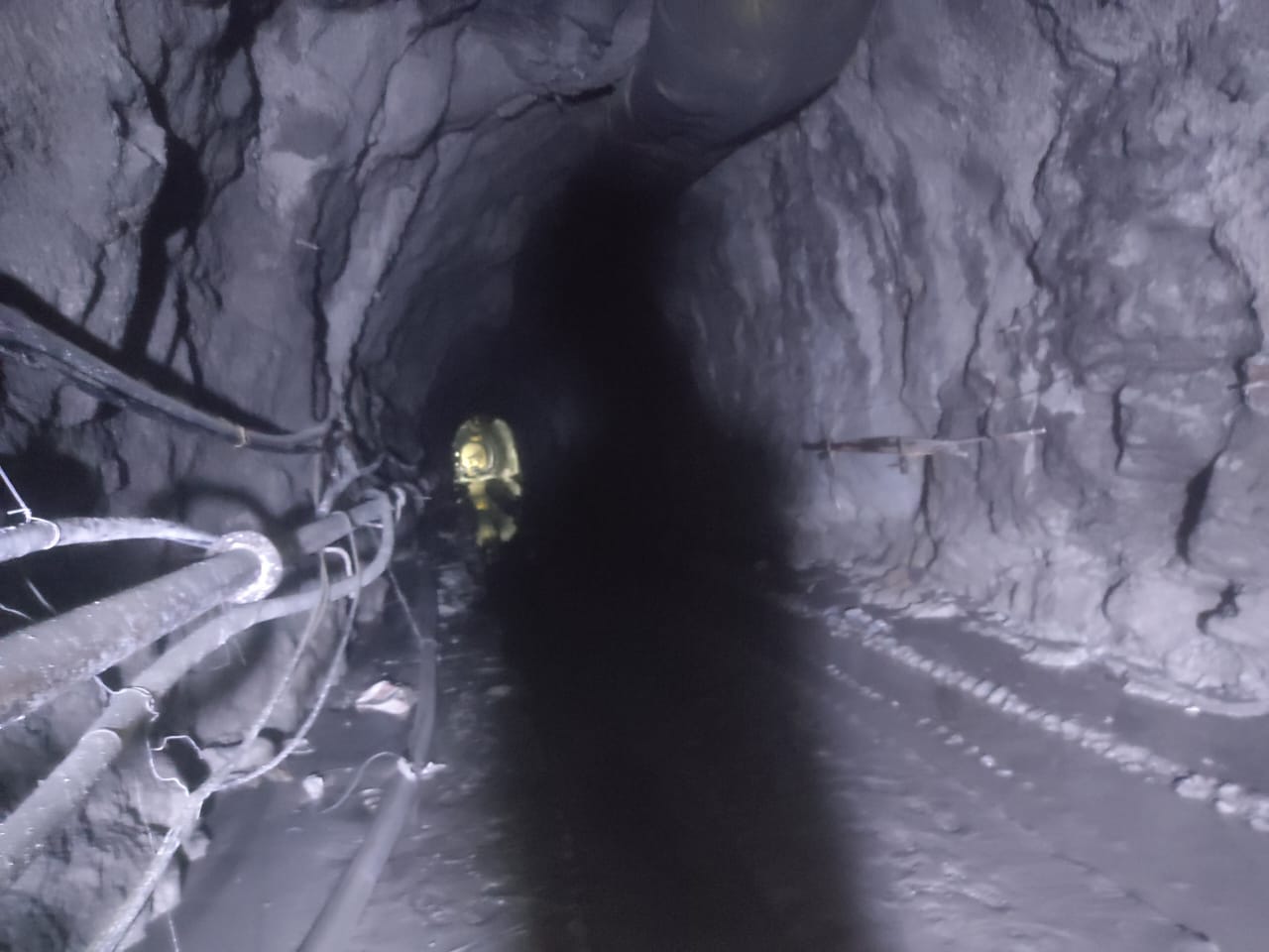 Fiber optic pulling service in Nepal's tunnel 